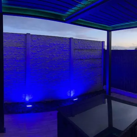 فيلة La Les Bermudes Wasnes-au-Bac