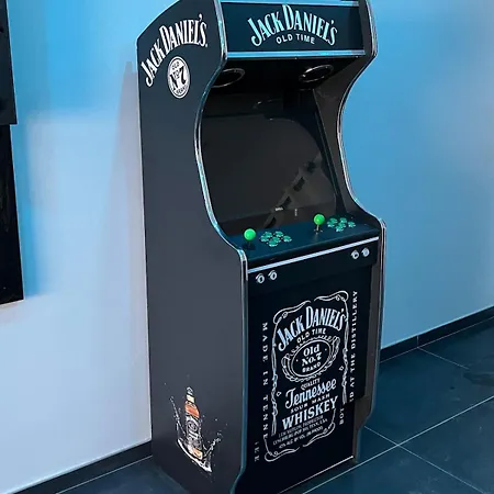 La Les Bermudes فيلة *